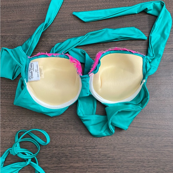 BEACH BUNNY BIKINI SET:Teal and Pink lace , size small ;like new condition - Picture 5 of 7